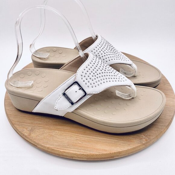 Vionic Capitola Sandals Womens 9 Beige White Leather Wedge Studded - Picture 1 of 12